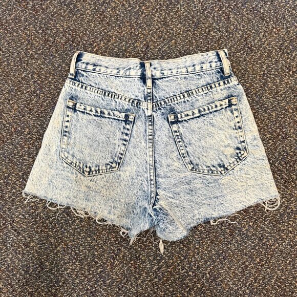 PacSun Ultra High Rise Vintage Shorts Light Wash Womens 24 - Picture 4 of 4